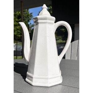 Vintage Pfaltzgraff Heritage White Stoneware Coffee/Teapot Hexagonal 1960's